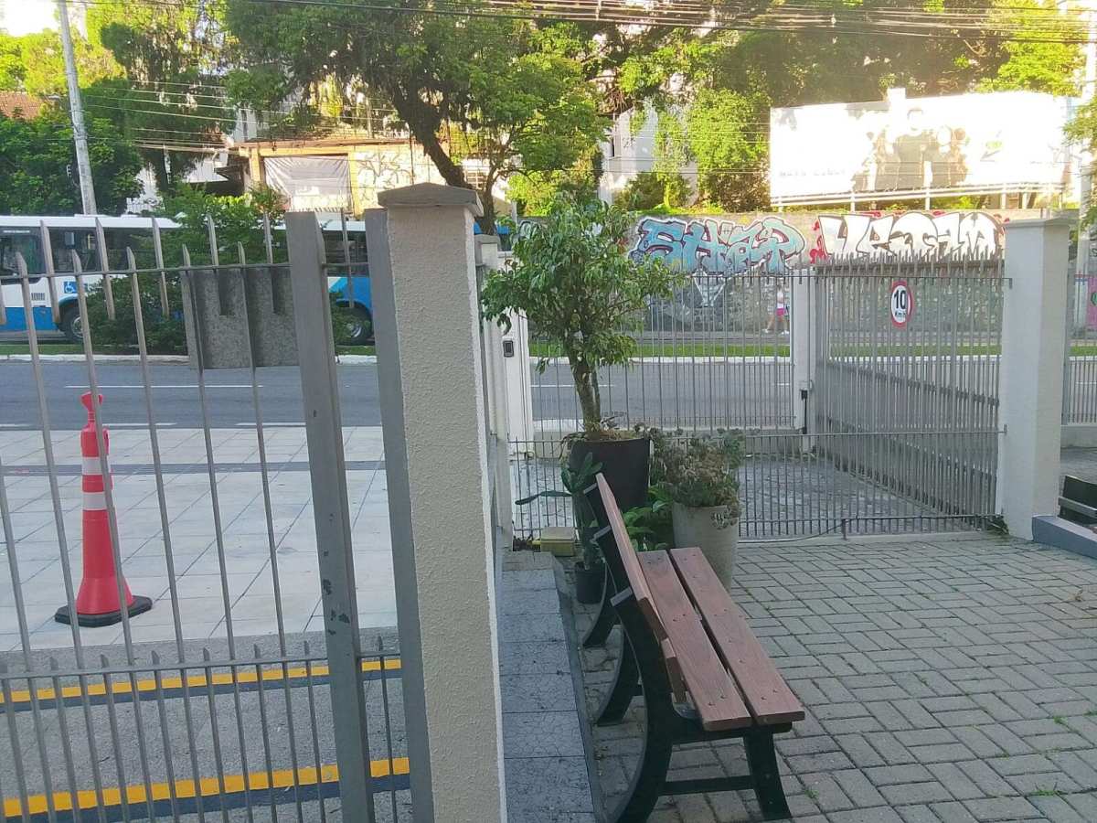 Apartamento à venda em Florianópolis, Centro, com 3 quartos, 67m² - Aconchego Imóveis