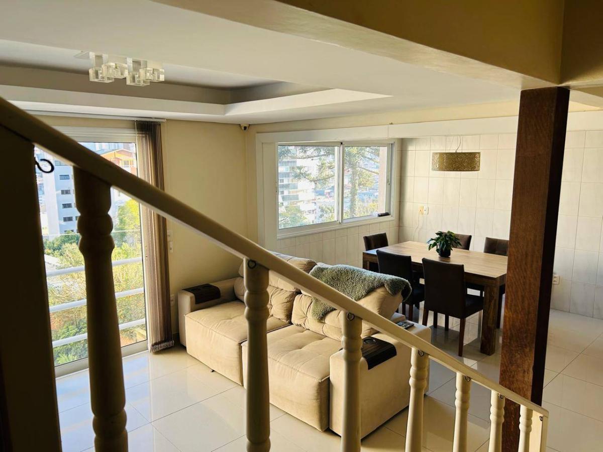 Casa à venda com 3 quartos, 267m² - Madureira,Caxias do Sul